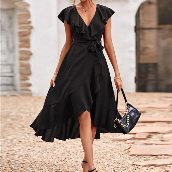 Boho burgundy butterfly sleeve blue ruffle hem belted wrap dress - Picture 3 of 16